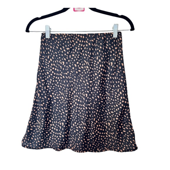 💎 Urban Outfitters Mini Skirt - Picture 2 of 10
